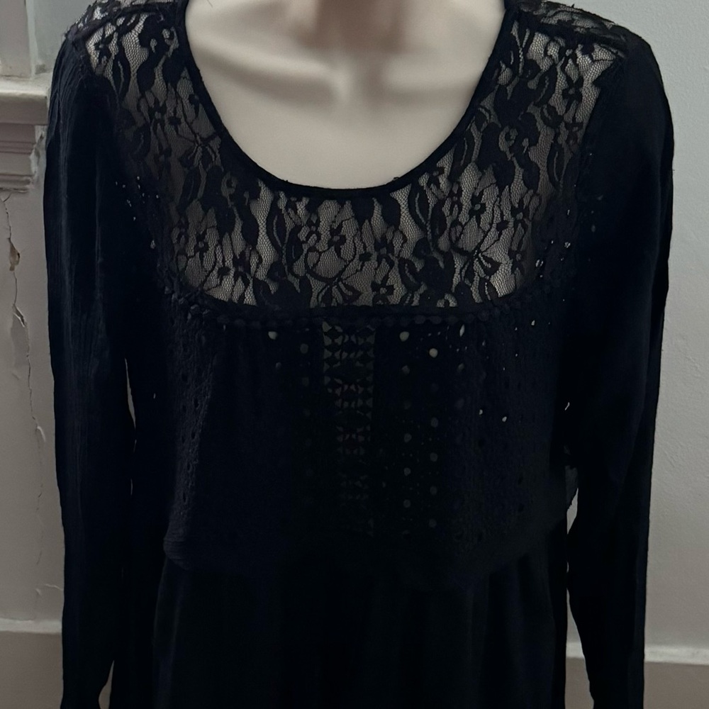 Forgotten Grace black lace crochet long sleeve blouse tunic, size S bohemian
